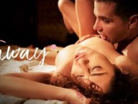 Жаркий секс после случайного знакомства в баре